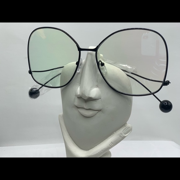 Invisalign’s - Picture 4 of 6